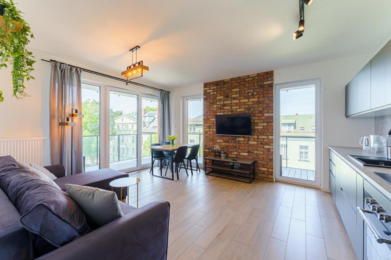Апартаменты Wyspa Solna Apartament Lux Колобжег Экстерьер фото